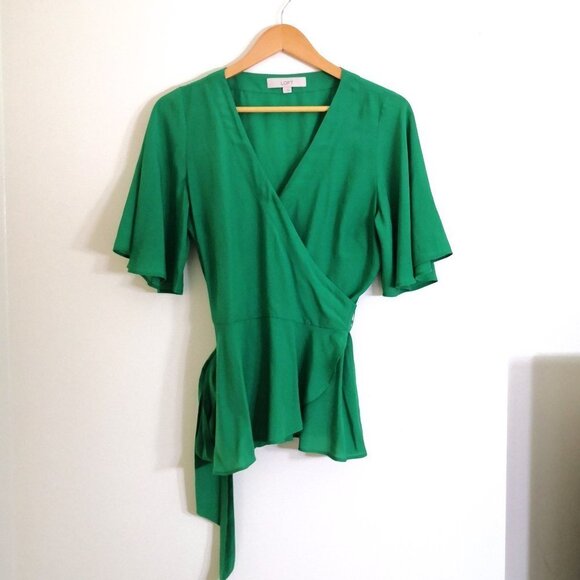 New LOFT Wrap Top With Flutter Sleeves And Slight Peplum Green Size S - Picture 2 of 5